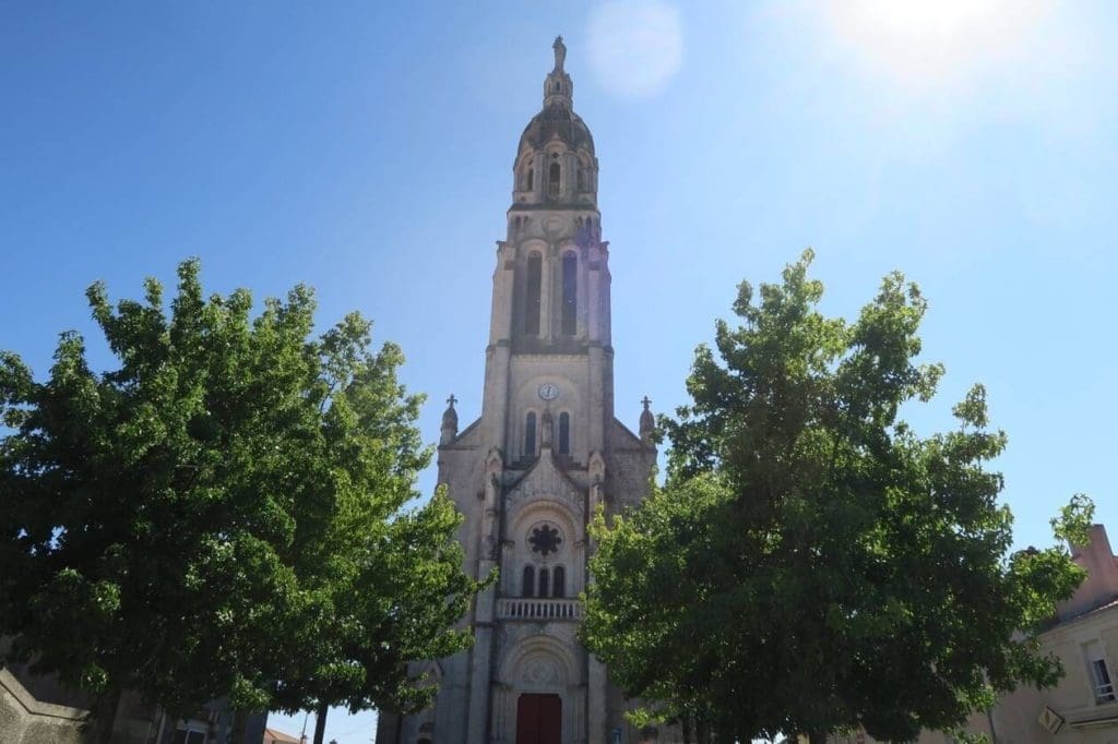 La ste lumine de Coutais : histoire et impact sur la région