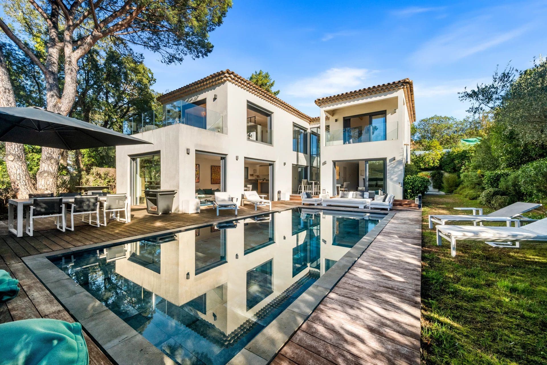 Découvrez l’achat d’une villa de prestige à Saint-Tropez avec Excellence Real Estate