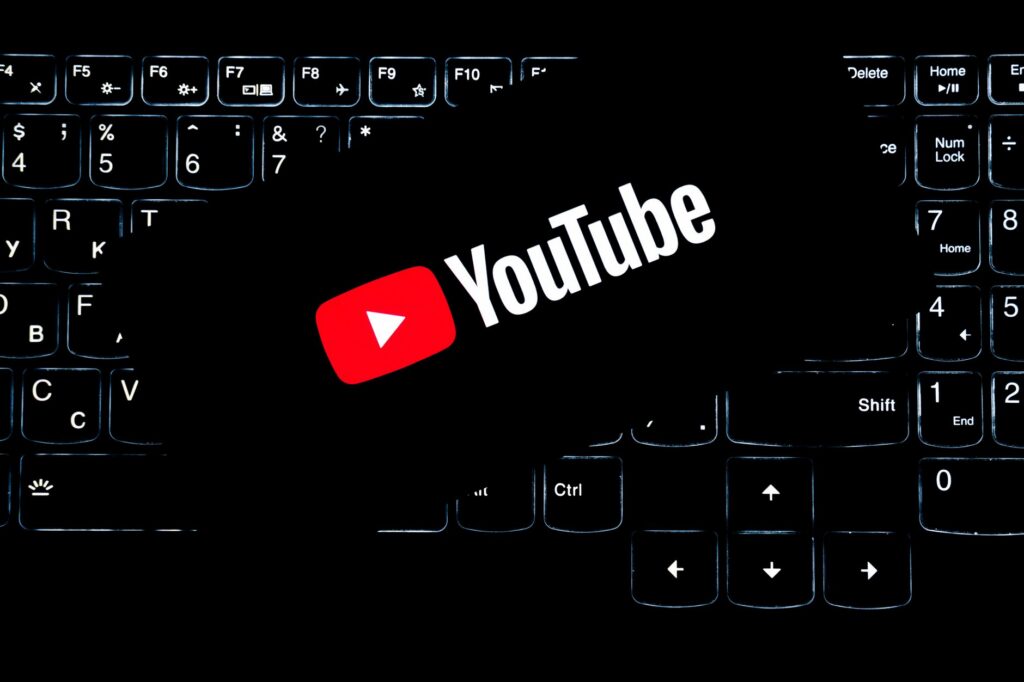 Peut-on légalement intégrer des extraits de vidéos YouTube dans son propre contenu ?