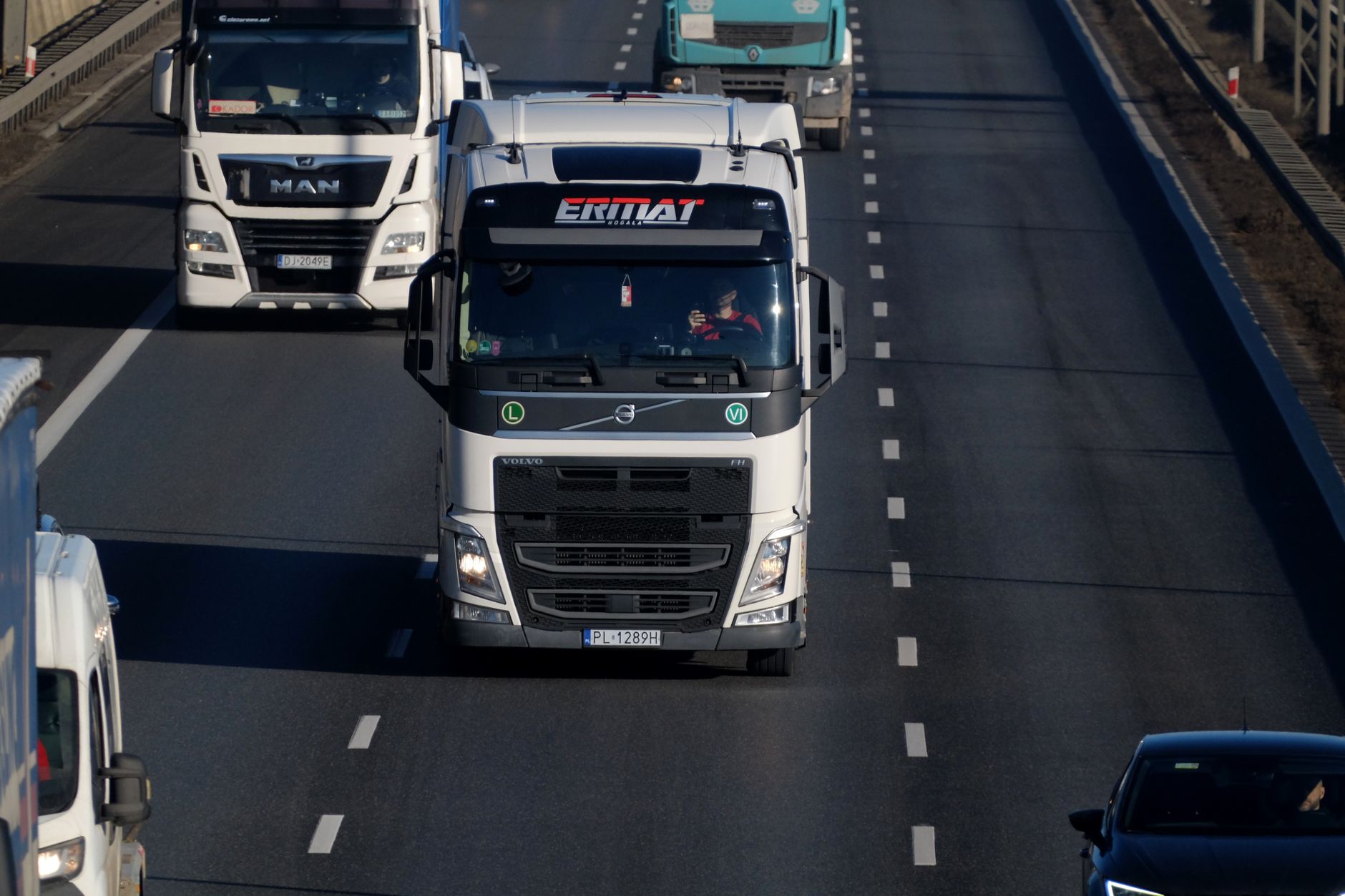 Salaire d’un routier international : du montant annoncé au revenu réellement perçu